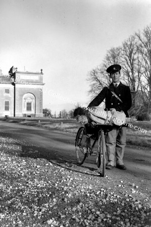 FINTAN DUNNE - POSTMAN